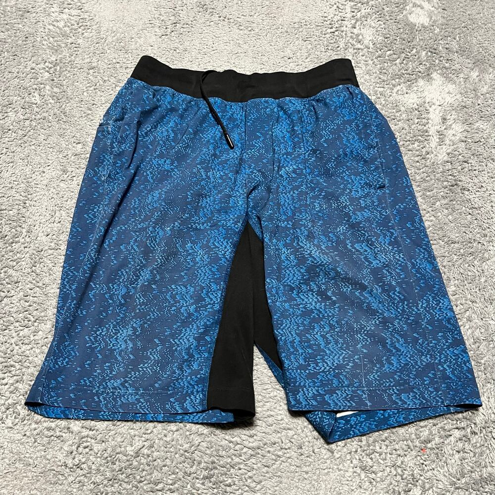 Lululemon Shorts Mens Medium T.H.E.  Drawstring Waist Blue Multi ***